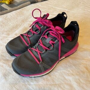 Adidas 305 Women’s Trail Running Shoes Size 7